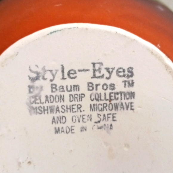 Baum Brot Green Celadon Drip Large Ceramic Pitcher - Picture 4 of 6